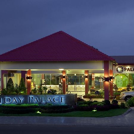 Holiday Palace Casino Resort Sihanoukville Exterior foto